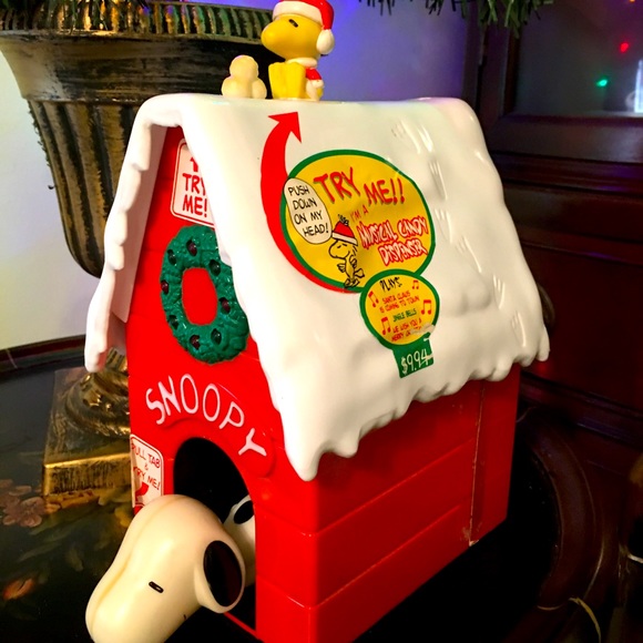 Peanuts Other - Vintage candy dispenser, XMAS 50% off 3+ bundle